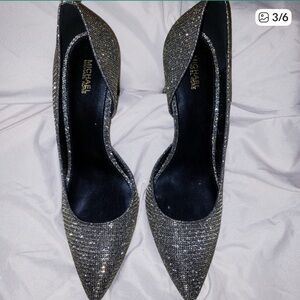 Michael Kors metallic pumps